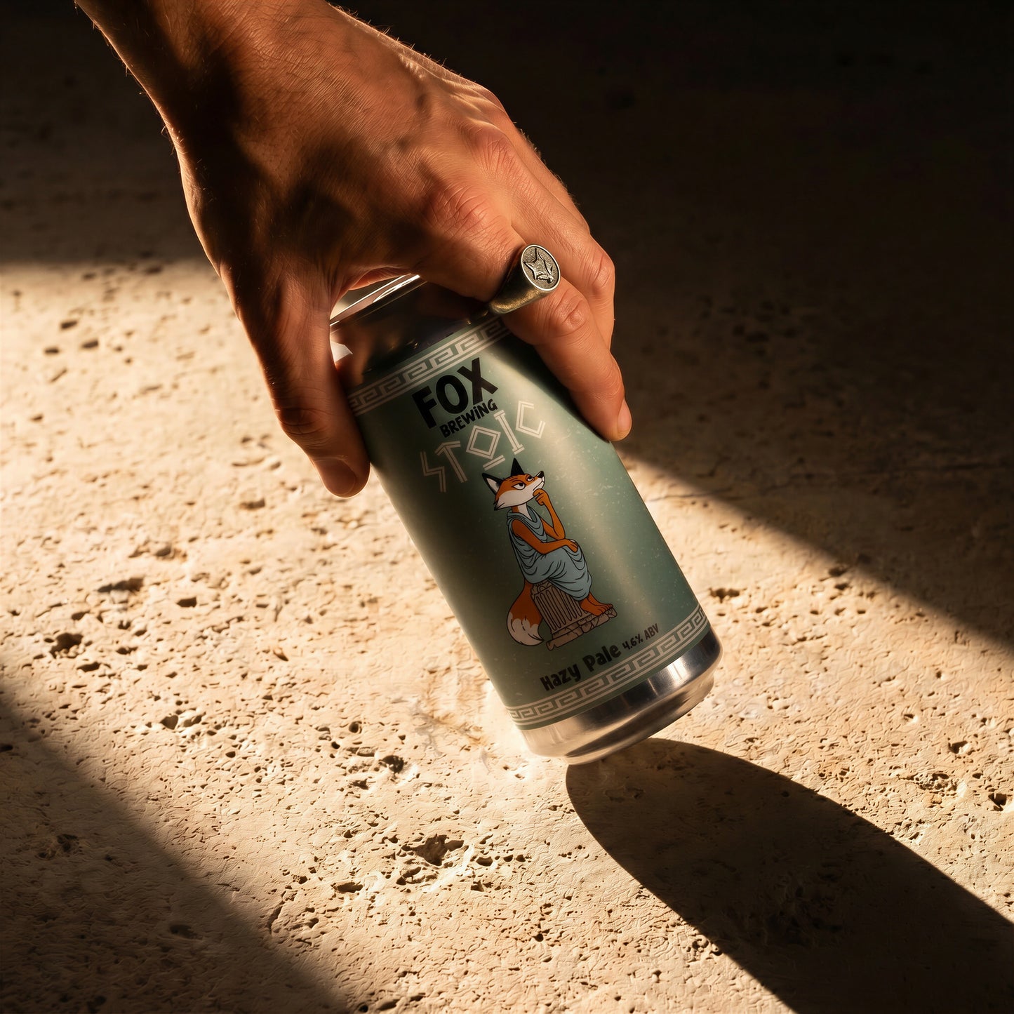 Stoic: Hazy Pale - 4.6% - 440ml